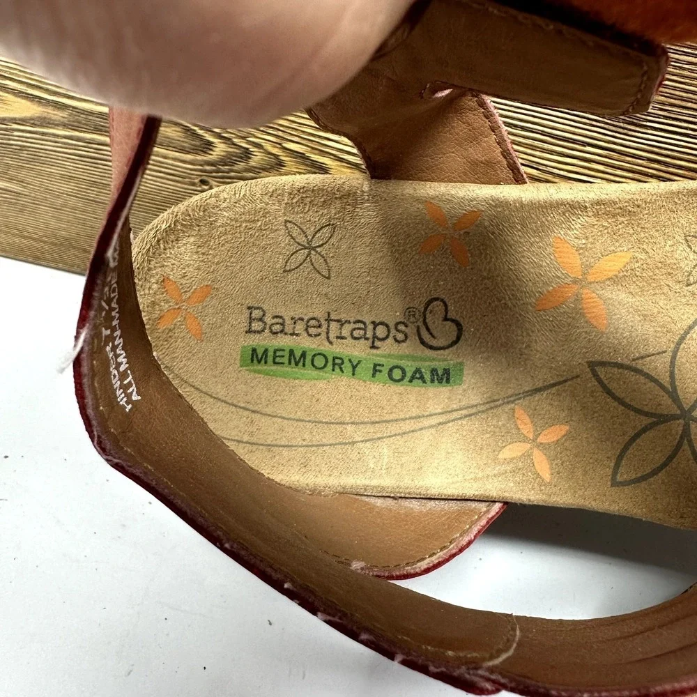 Baretraps Hinder Sandals Womens SZ 7.5M Memory Foam Comfort Boho Travel Strappy